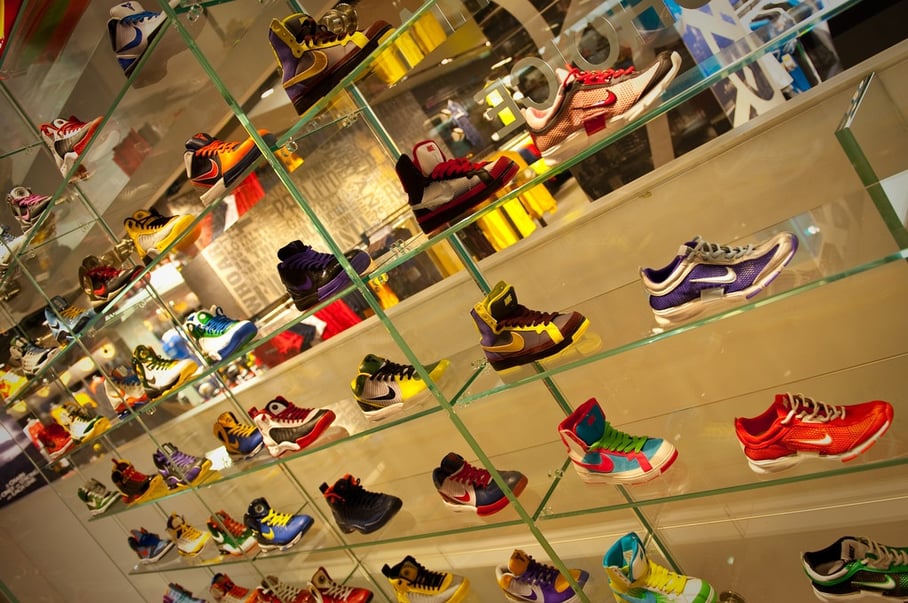 nike shoes discount store